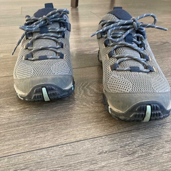 Women’s Merrell Trail Shoes - Picture 2 of 7